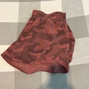 LULULEMON TRACK THAT 5” SHORT SIZE 16